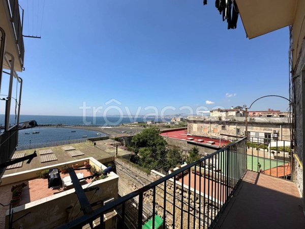 appartamento in vendita a Napoli in zona San Giovanni a Teduccio