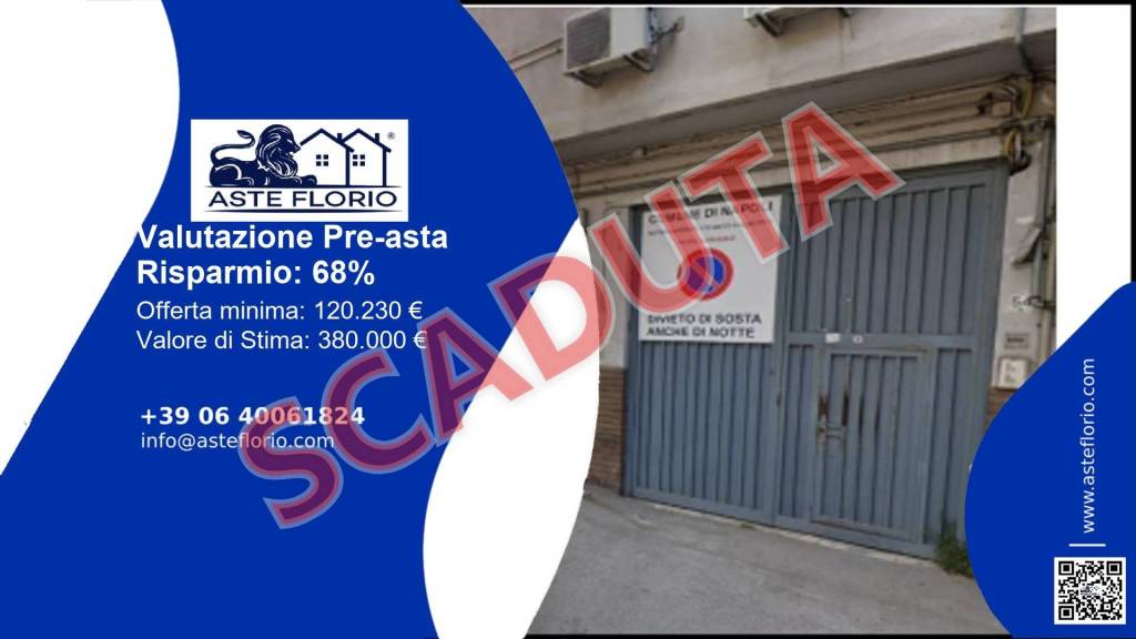 negozio in vendita a Napoli in zona Secondigliano
