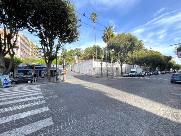 appartamento in vendita a Napoli in zona San Ferdinando
