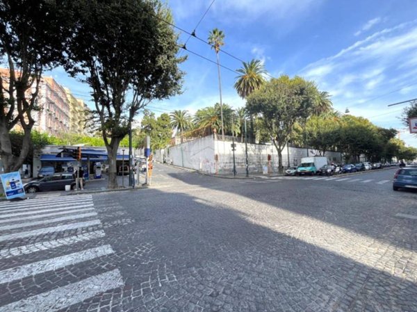 appartamento in vendita a Napoli in zona San Ferdinando
