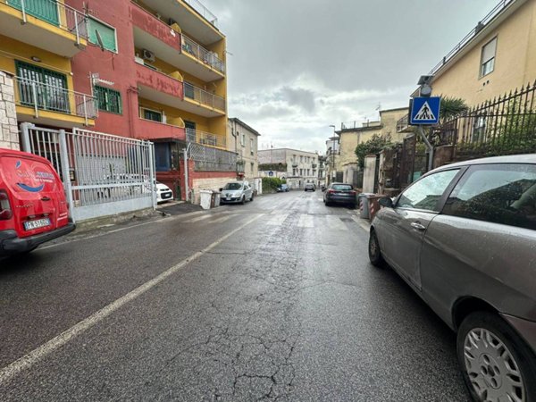 appartamento in vendita a Napoli in zona Capodimonte / Colli Aminei