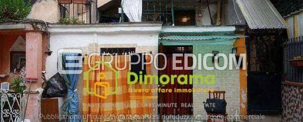 appartamento in vendita a Napoli in zona Barra