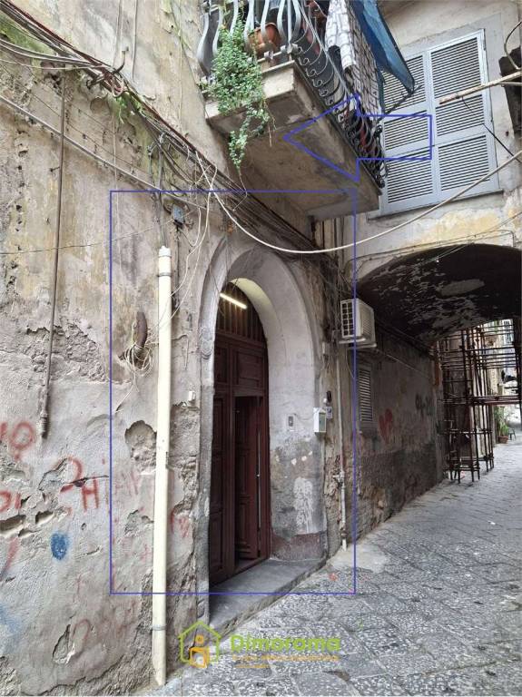 appartamento in vendita a Napoli in zona Mercato