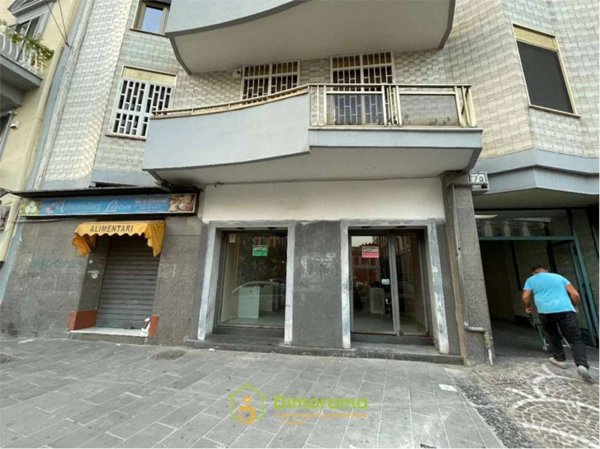 negozio in vendita a Napoli in zona Chiaia