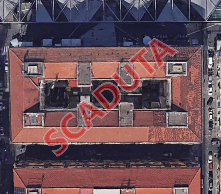 locale di sgombero in vendita a Napoli