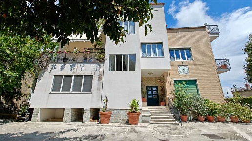 appartamento in vendita a Napoli in zona Posillipo