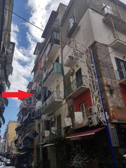 appartamento in vendita a Napoli in zona Pendino / San Giuseppe