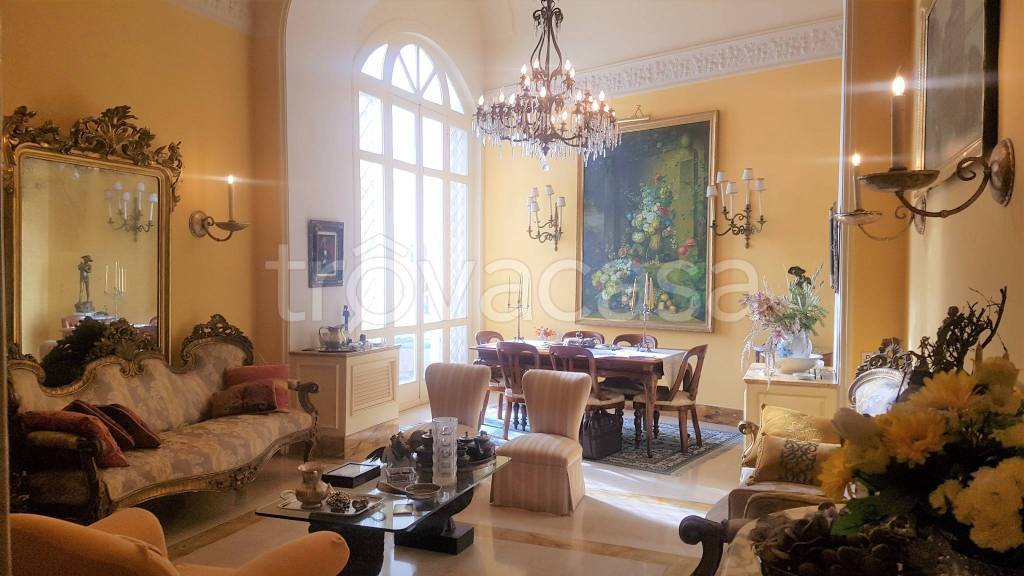 appartamento in vendita a Napoli in zona Vomero