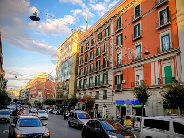 appartamento in vendita a Napoli in zona Pendino / San Giuseppe