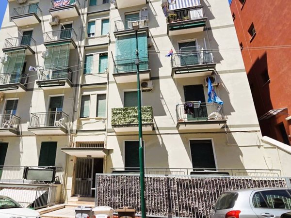 appartamento in vendita a Napoli in zona Bagnoli