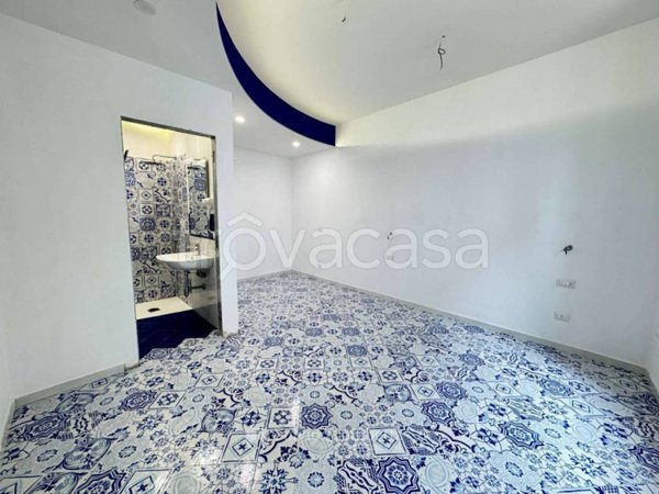 appartamento in vendita a Napoli in zona Arenella