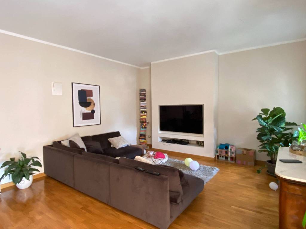 appartamento in vendita a Napoli in zona Posillipo