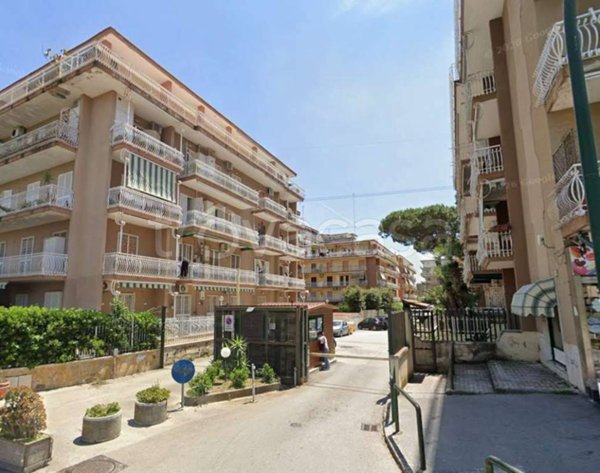 appartamento in vendita a Napoli in zona Pianura
