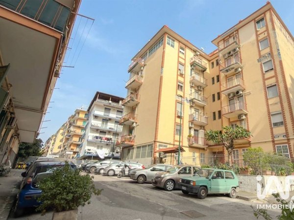 appartamento in vendita a Napoli in zona Bagnoli