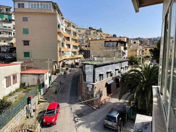 appartamento in vendita a Napoli in zona Fuorigrotta