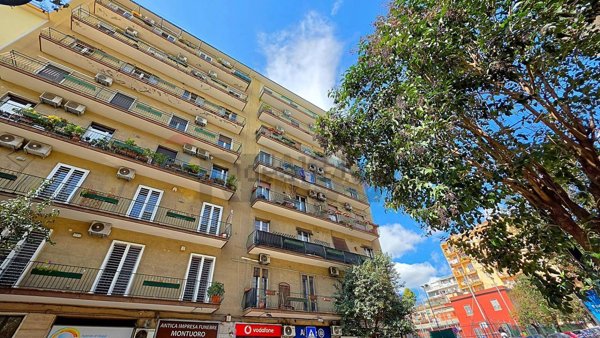appartamento in vendita a Napoli in zona Arenella