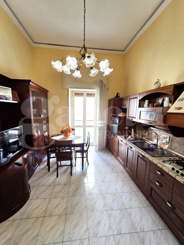 appartamento in vendita a Napoli in zona San Lorenzo