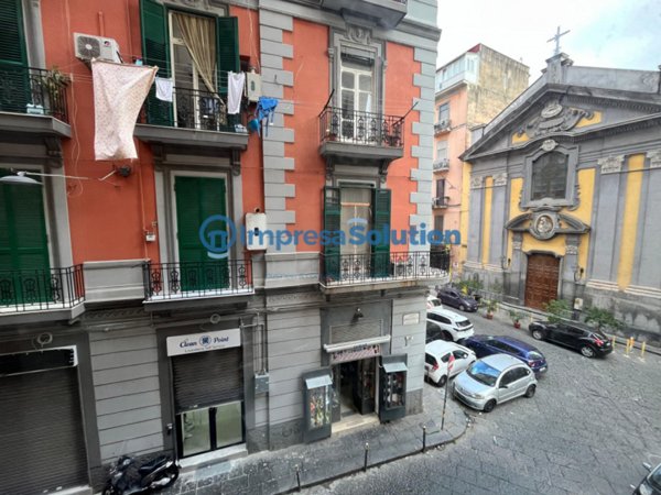 appartamento in vendita a Napoli in zona Pendino / San Giuseppe