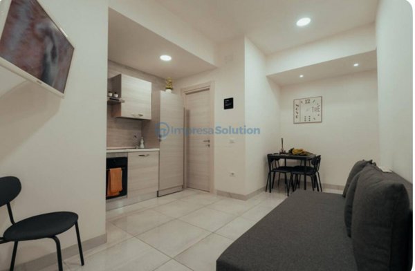 appartamento in vendita a Napoli in zona Pendino / San Giuseppe