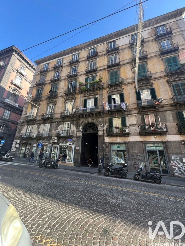 appartamento in vendita a Napoli in zona San Lorenzo