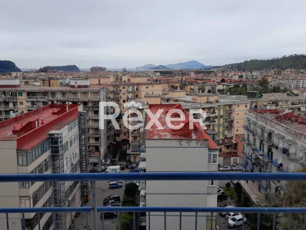 appartamento in vendita a Napoli in zona Fuorigrotta
