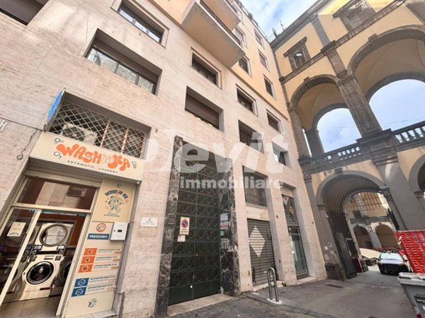 appartamento in vendita a Napoli in zona Montecalvario