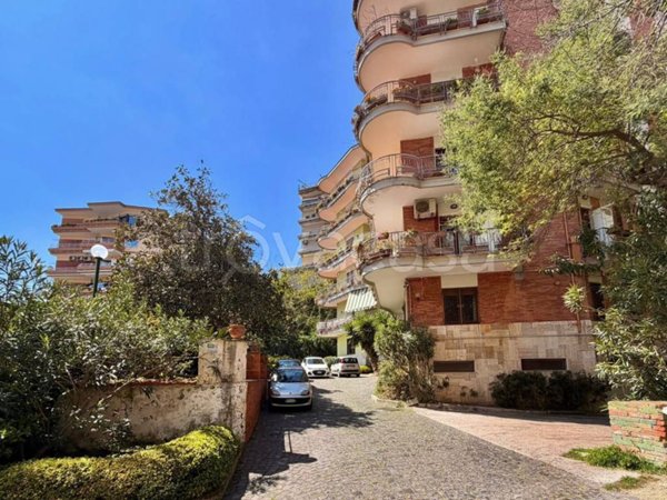appartamento in vendita a Napoli in zona Posillipo