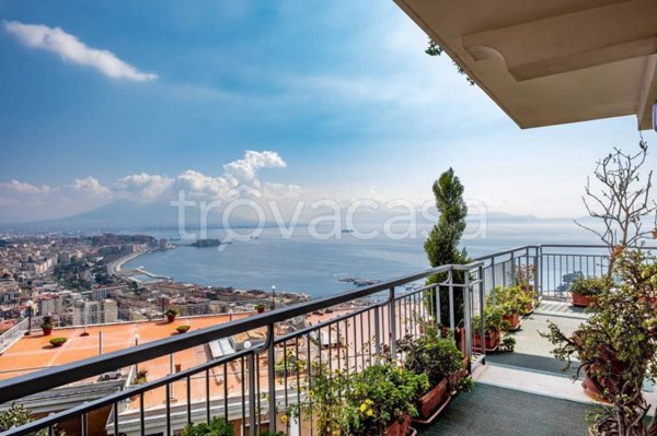 appartamento in vendita a Napoli in zona Posillipo