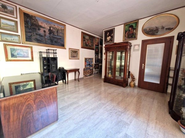 appartamento in vendita a Napoli in zona Stella