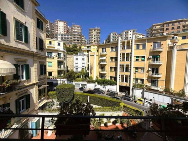 appartamento in vendita a Napoli in zona Vomero