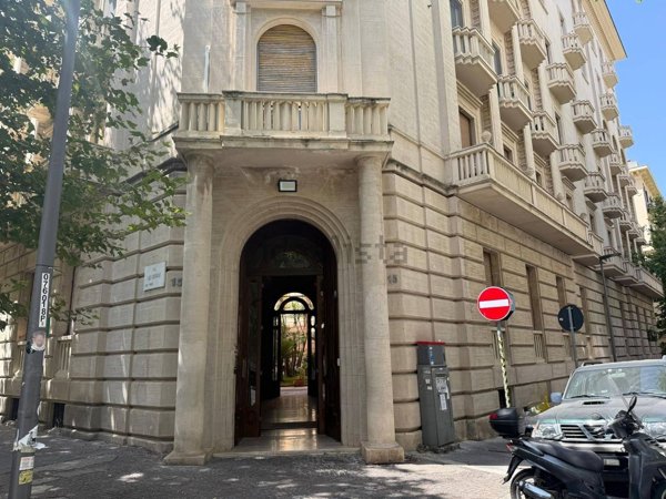 appartamento in vendita a Napoli in zona Vomero