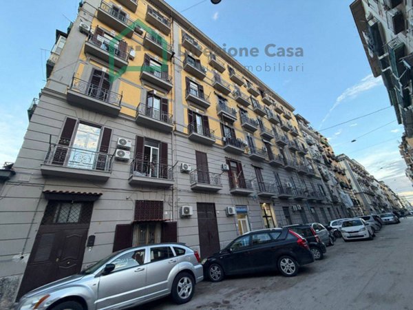 appartamento in vendita a Napoli in zona Vicaria