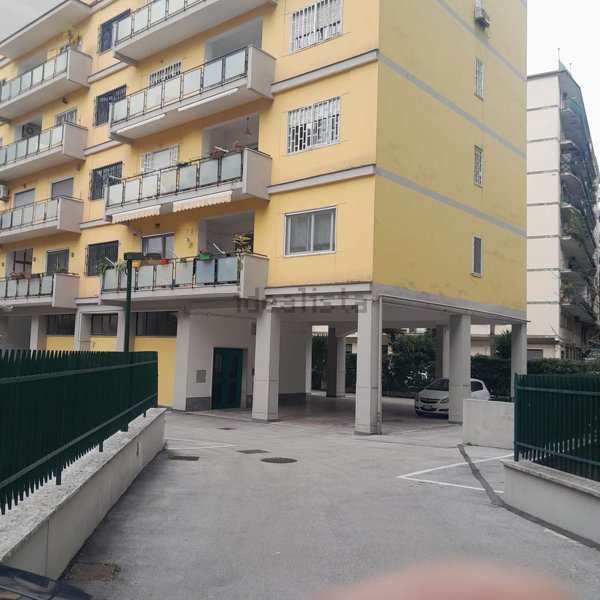 appartamento in vendita a Napoli in zona Arenella