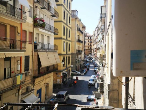 appartamento in vendita a Napoli in zona Mercato