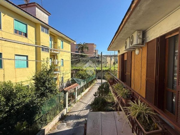casa indipendente in vendita a Napoli in zona Chiaiano