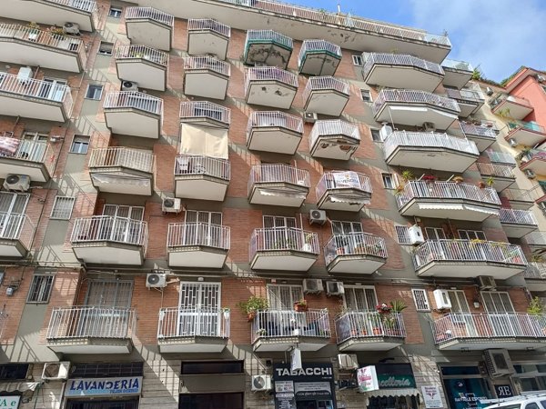 appartamento in vendita a Napoli in zona Arenella