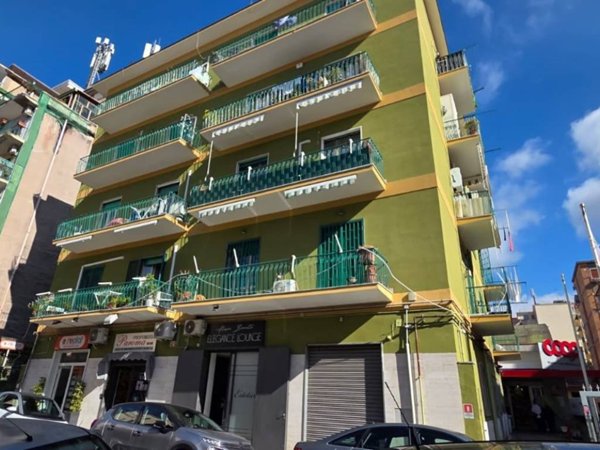 appartamento in vendita a Napoli in zona Bagnoli