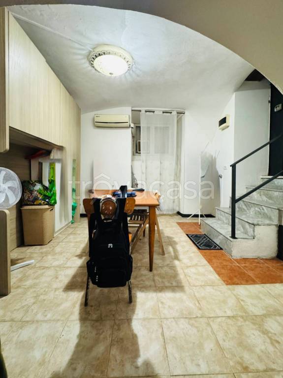 appartamento in vendita a Napoli in zona San Ferdinando