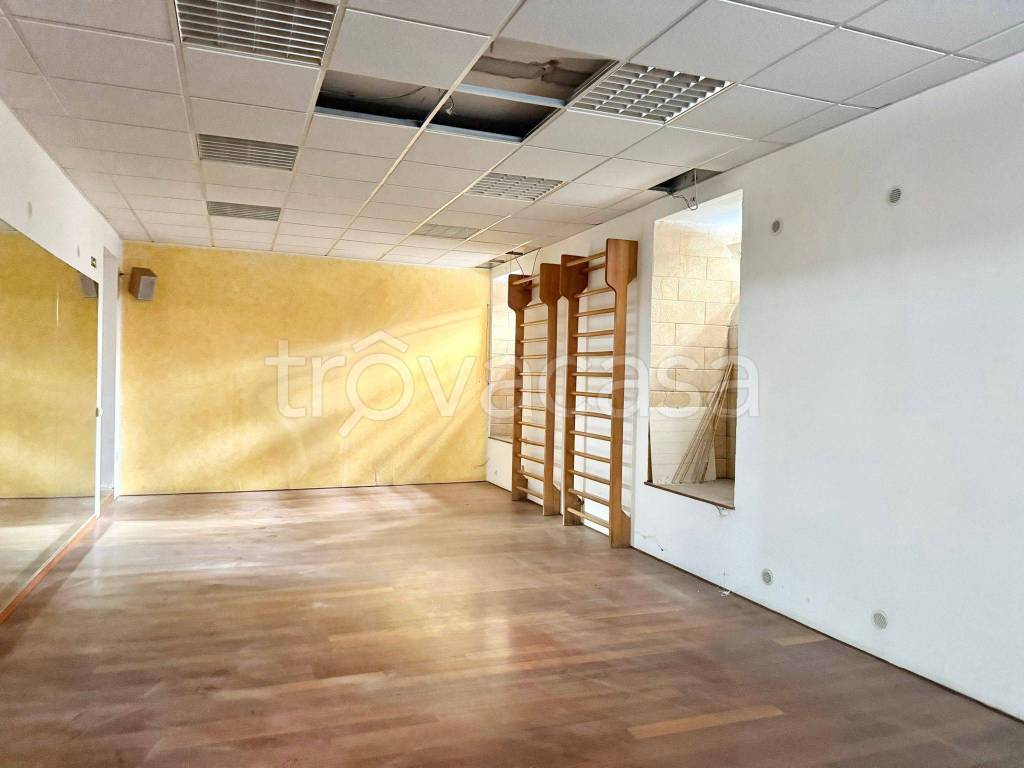 negozio in vendita a Napoli in zona Vomero