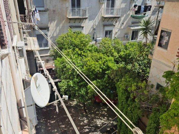 appartamento in vendita a Napoli in zona Capodichino