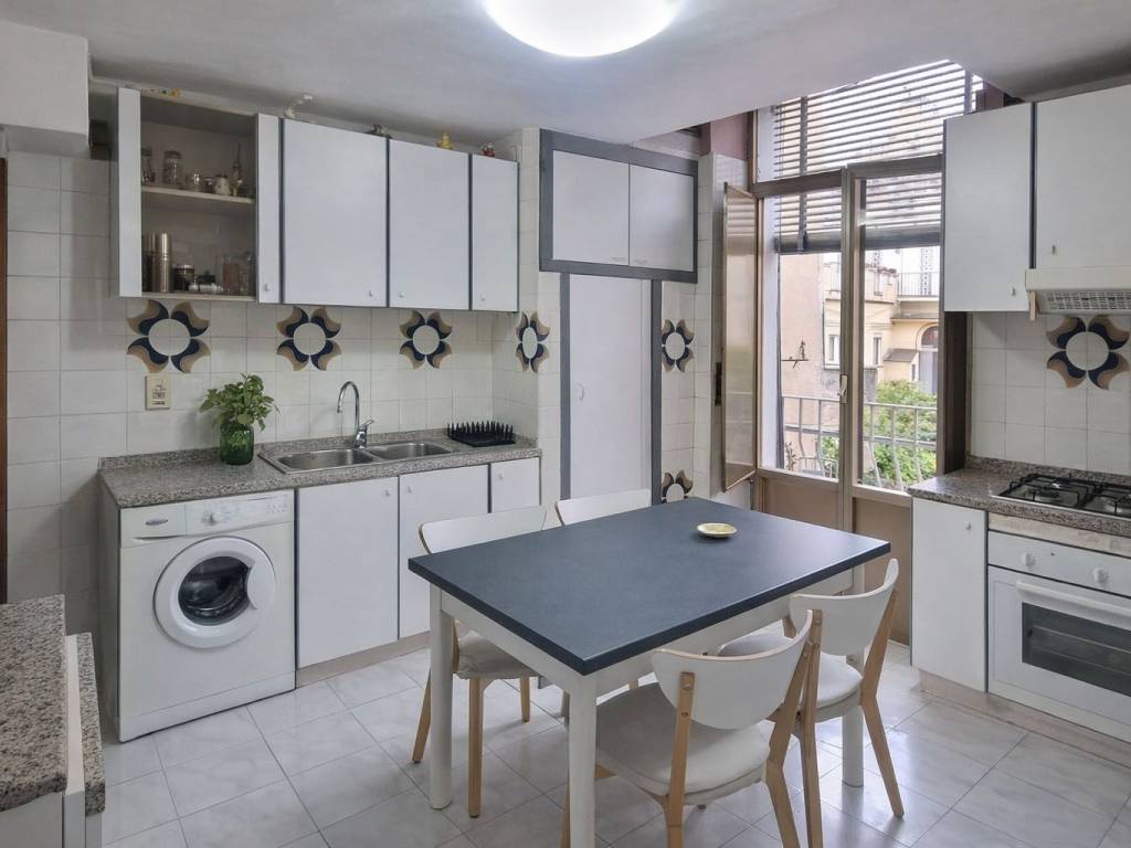 appartamento in vendita a Napoli in zona Stella