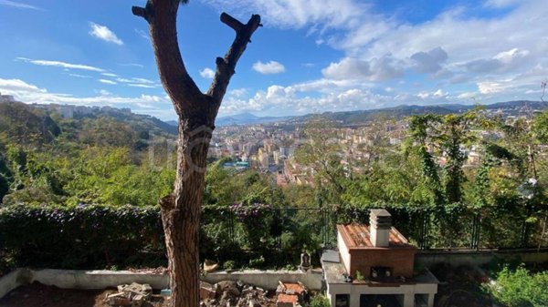 appartamento in vendita a Napoli in zona Posillipo