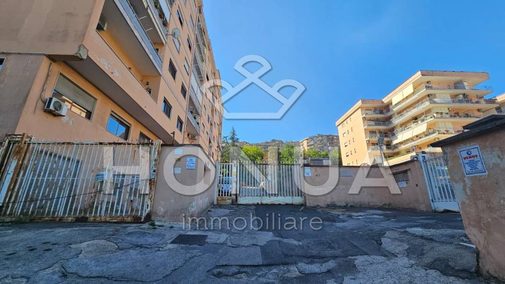 appartamento in vendita a Napoli in zona Soccavo