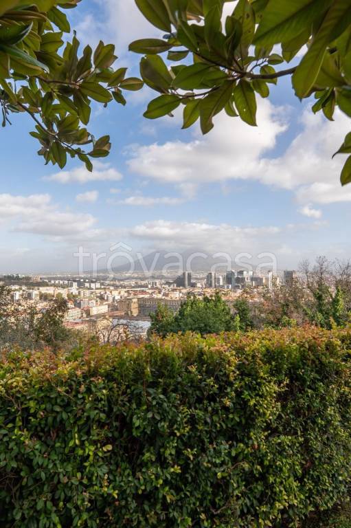 appartamento in vendita a Napoli in zona Capodimonte / Colli Aminei