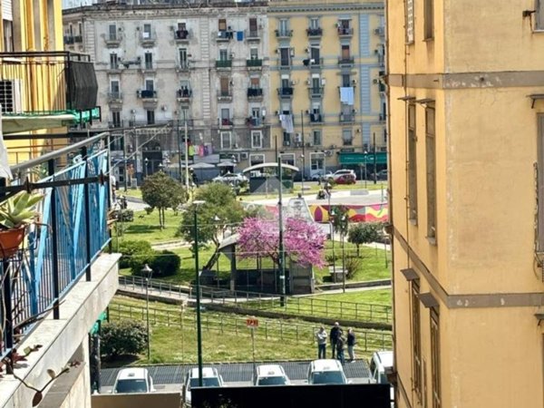 appartamento in vendita a Napoli in zona Vicaria