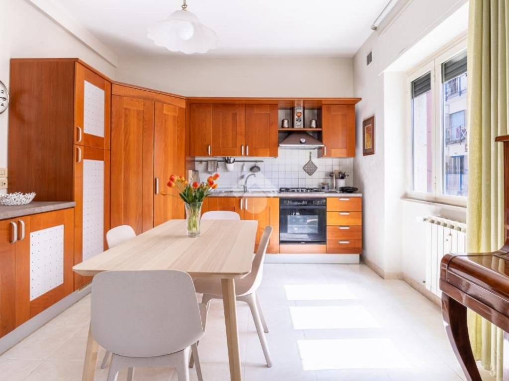 appartamento in vendita a Napoli in zona Vomero