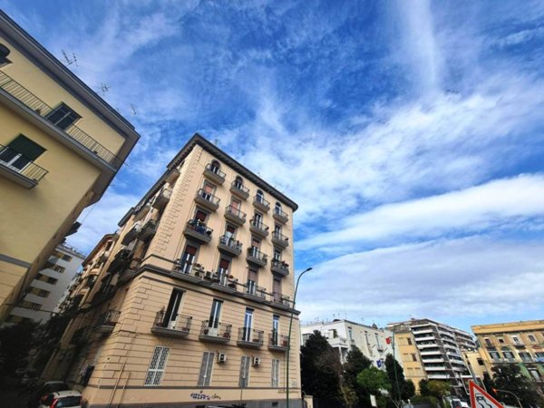 appartamento in vendita a Napoli in zona Arenella