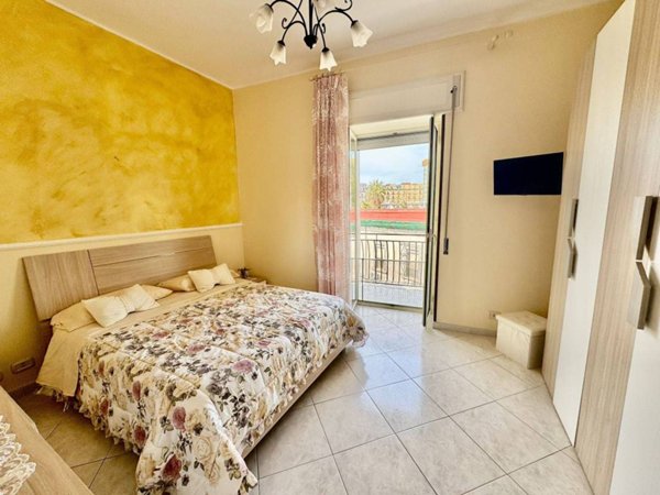 appartamento in vendita a Napoli in zona Mercato