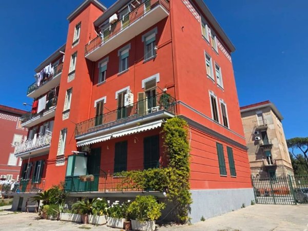 appartamento in vendita a Napoli in zona Fuorigrotta