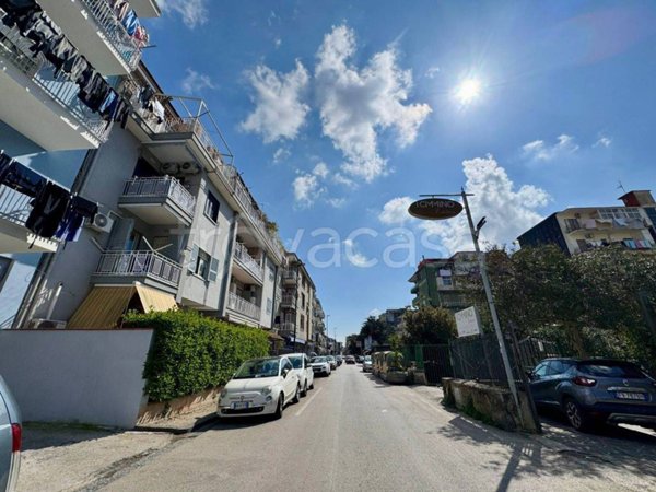 appartamento in vendita a Napoli in zona Pianura
